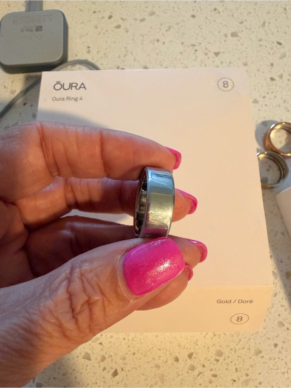 Oura Ring 4 – Silver – Size 8 – Like New